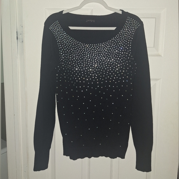 Express Sweater - Picture 2 of 6